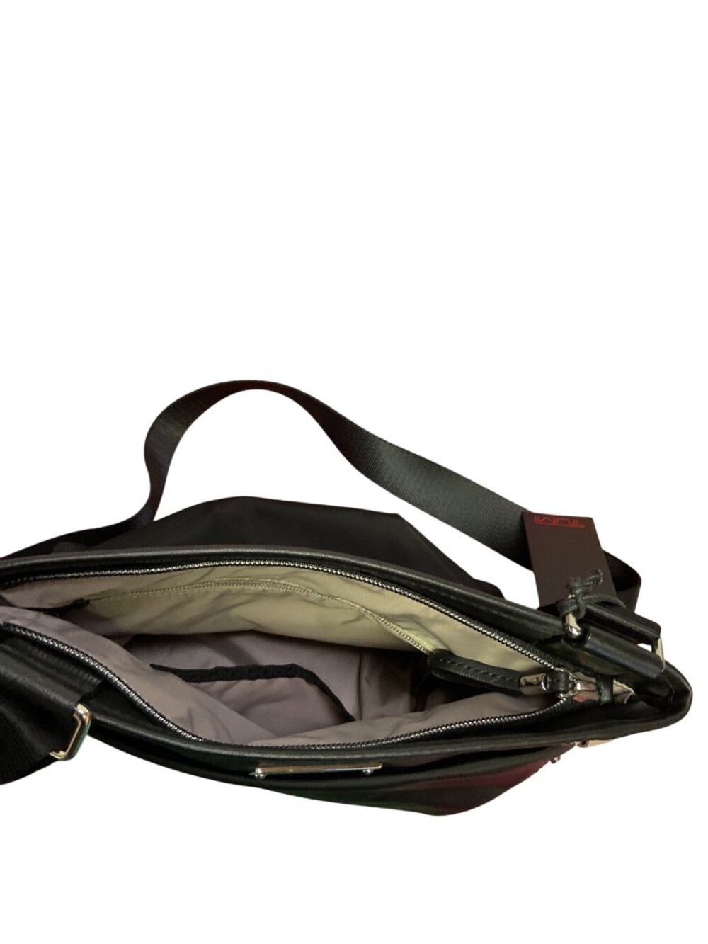 Tumi Capri Cross Body Bag Black Nylon Adjustable Strap Lightweight Versatile Eve - Picture 4 of 5